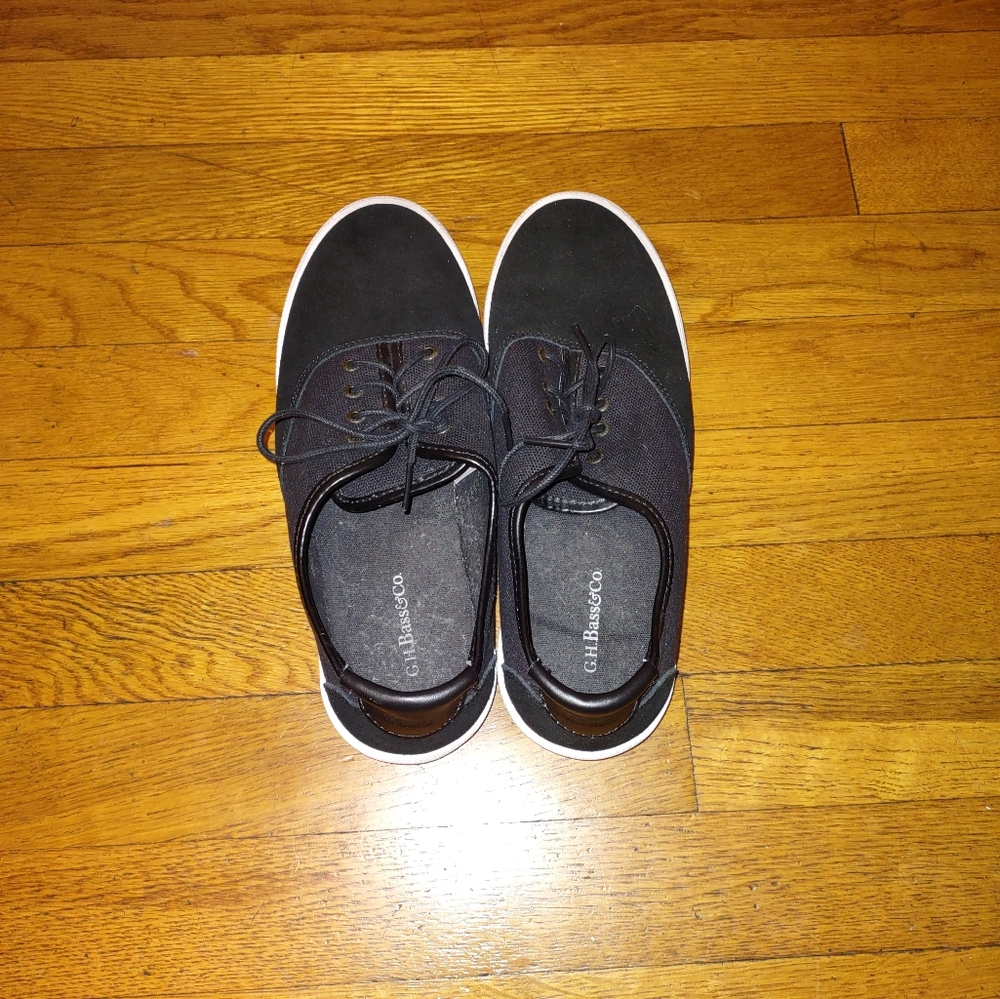 GH Bass & Co genuine leather deadstock shoes size 8M